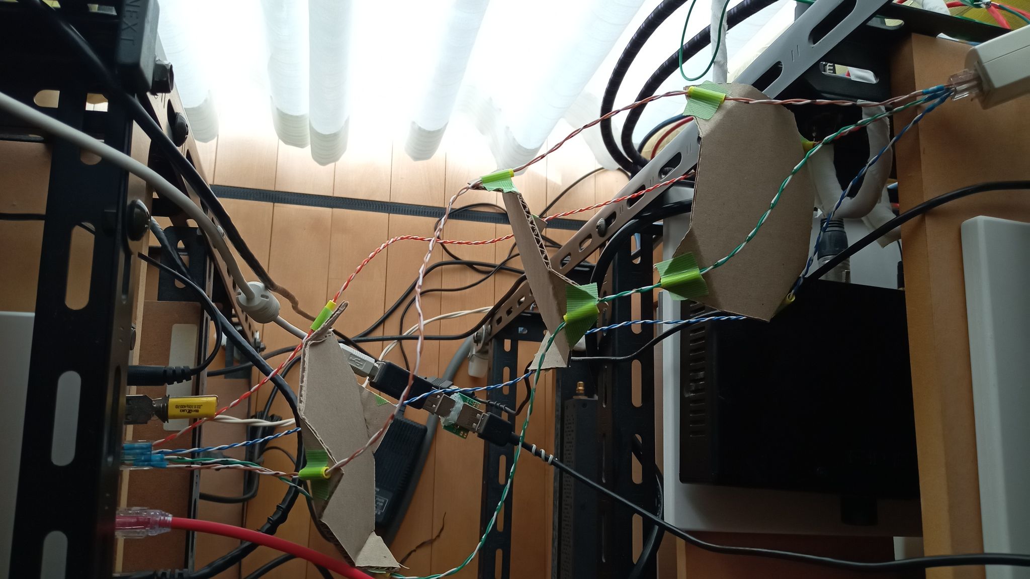 分離LANケーブル